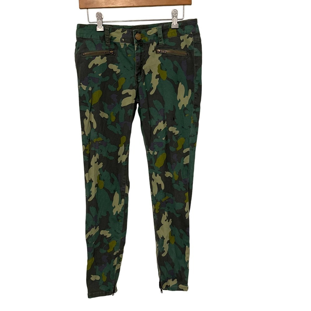 CAbi 766 Clover Camo Skinny Ankle Zip Pants Size 6 Pre-owned Zip Front Pockets